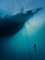   Free diver ascending anchor chain Silolona  